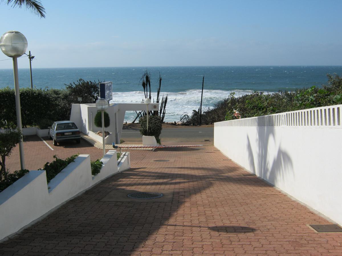 La Mercy Beach Hotel Extérieur photo