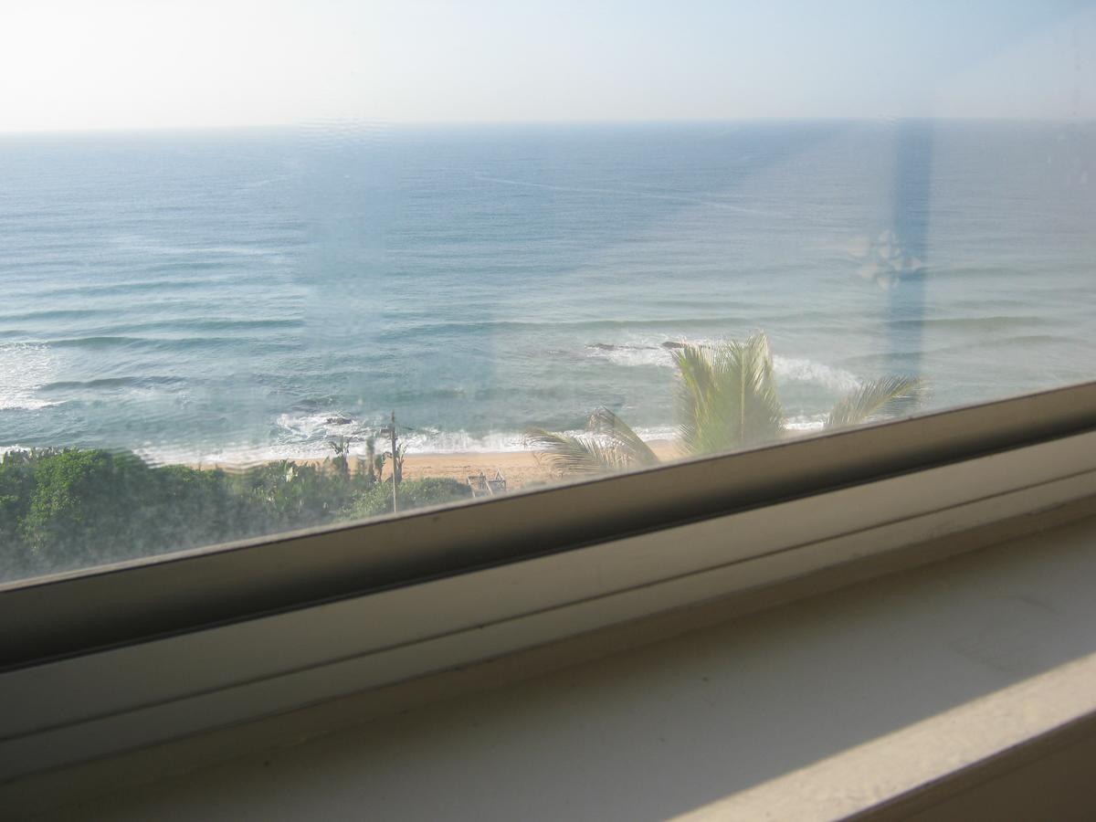 La Mercy Beach Hotel Extérieur photo